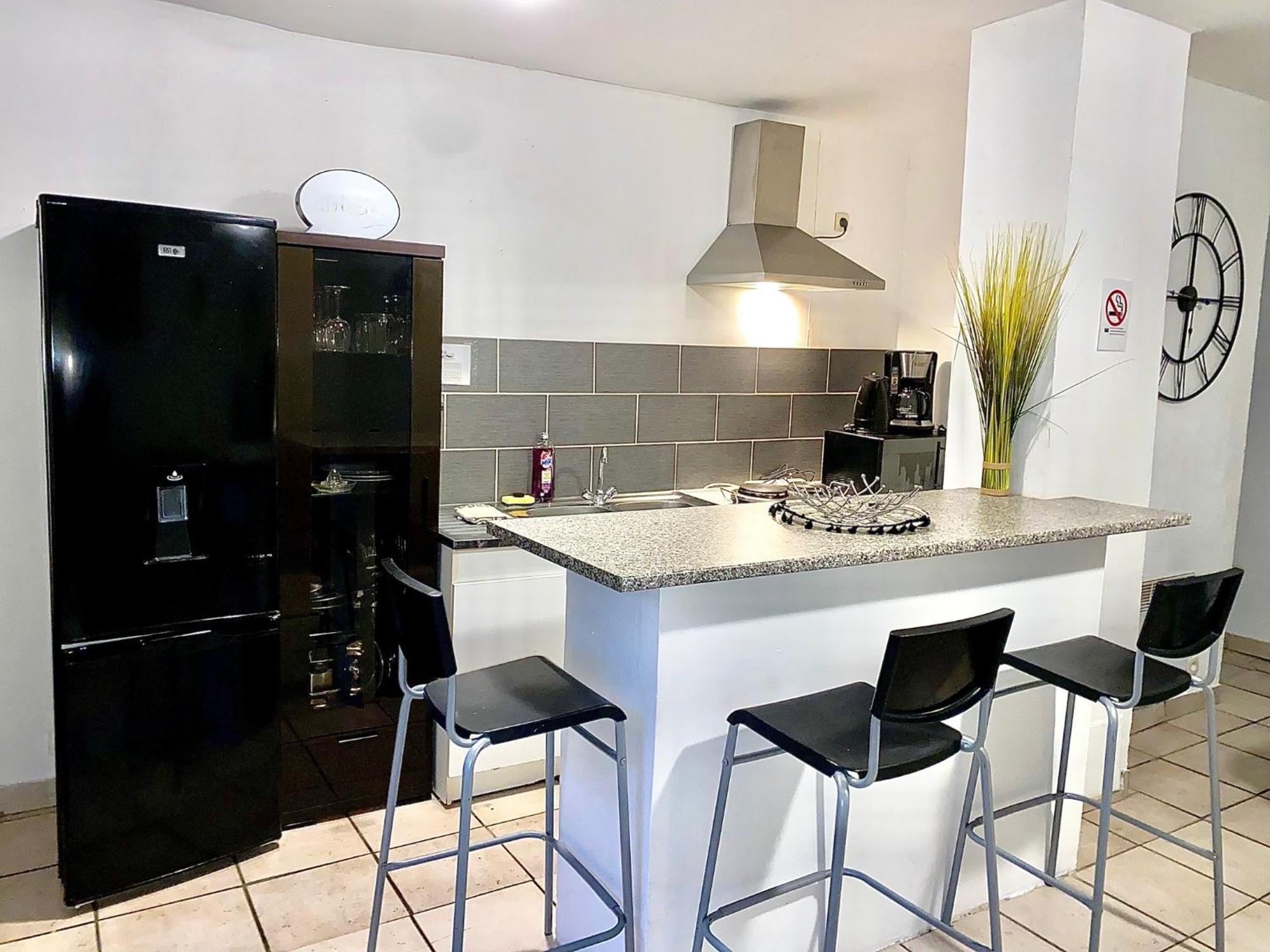 Appartement Calme Au Coeur De La Bastide St-Louis Carcassone Kültér fotó